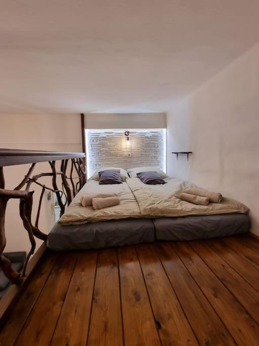 Vintage Apartman In City Center Miskolc Dış mekan fotoğraf